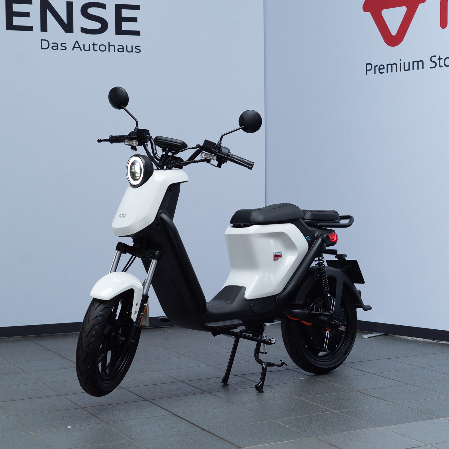 UQi GT | 45 km/h | Weiß