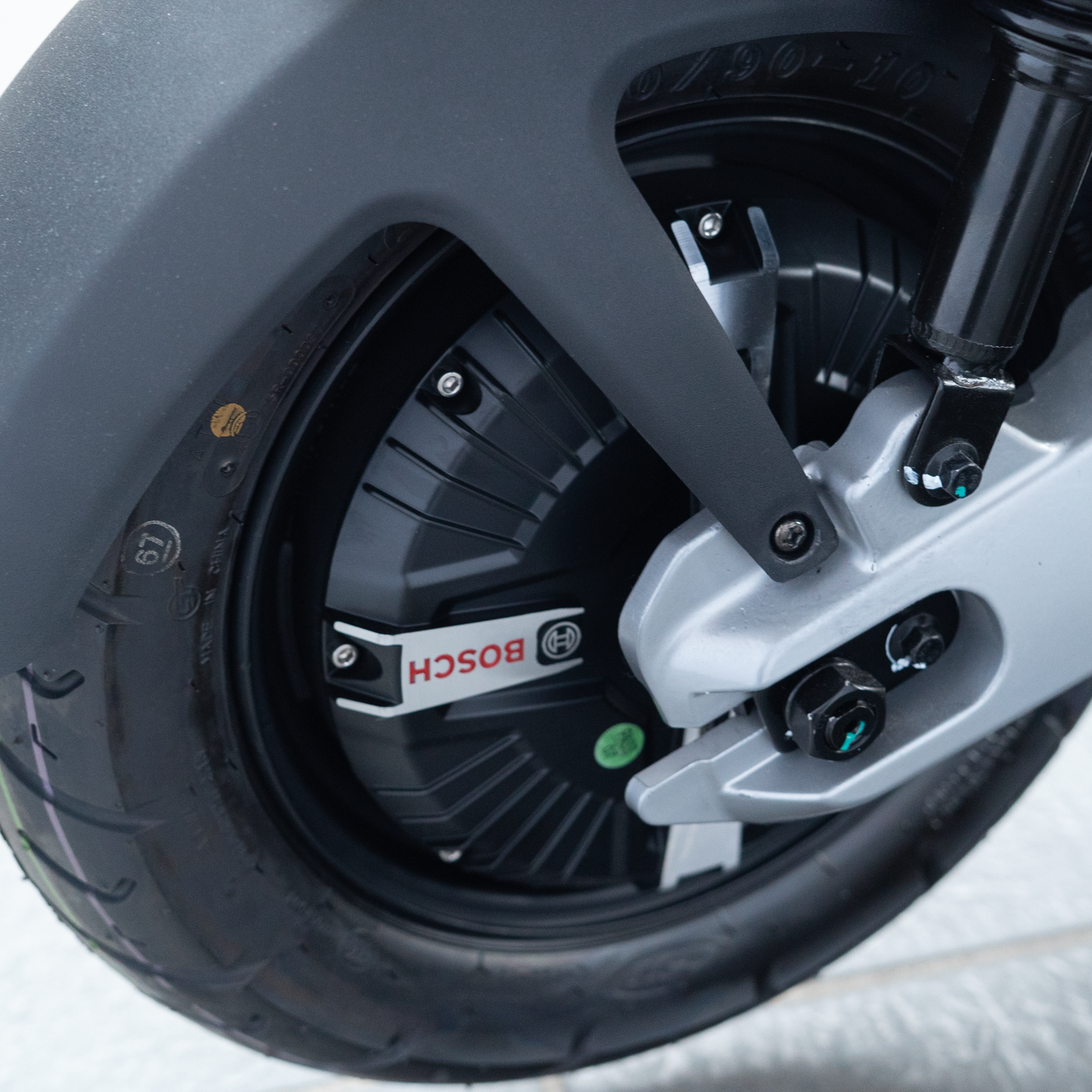 MQi+ Sport | 45km/h | Schwarz-Rot