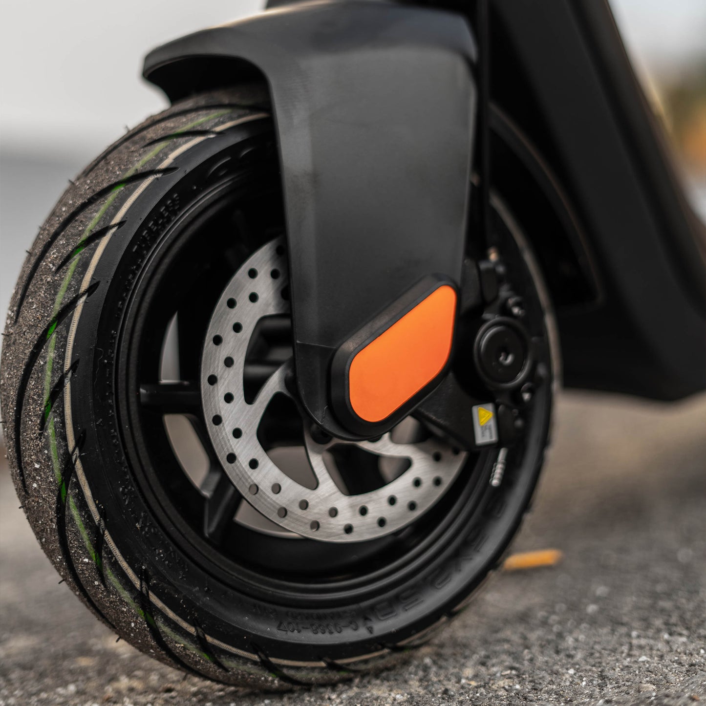 NIU KQi 3 Pro | Electric Kick Scooter | Deutsche Version